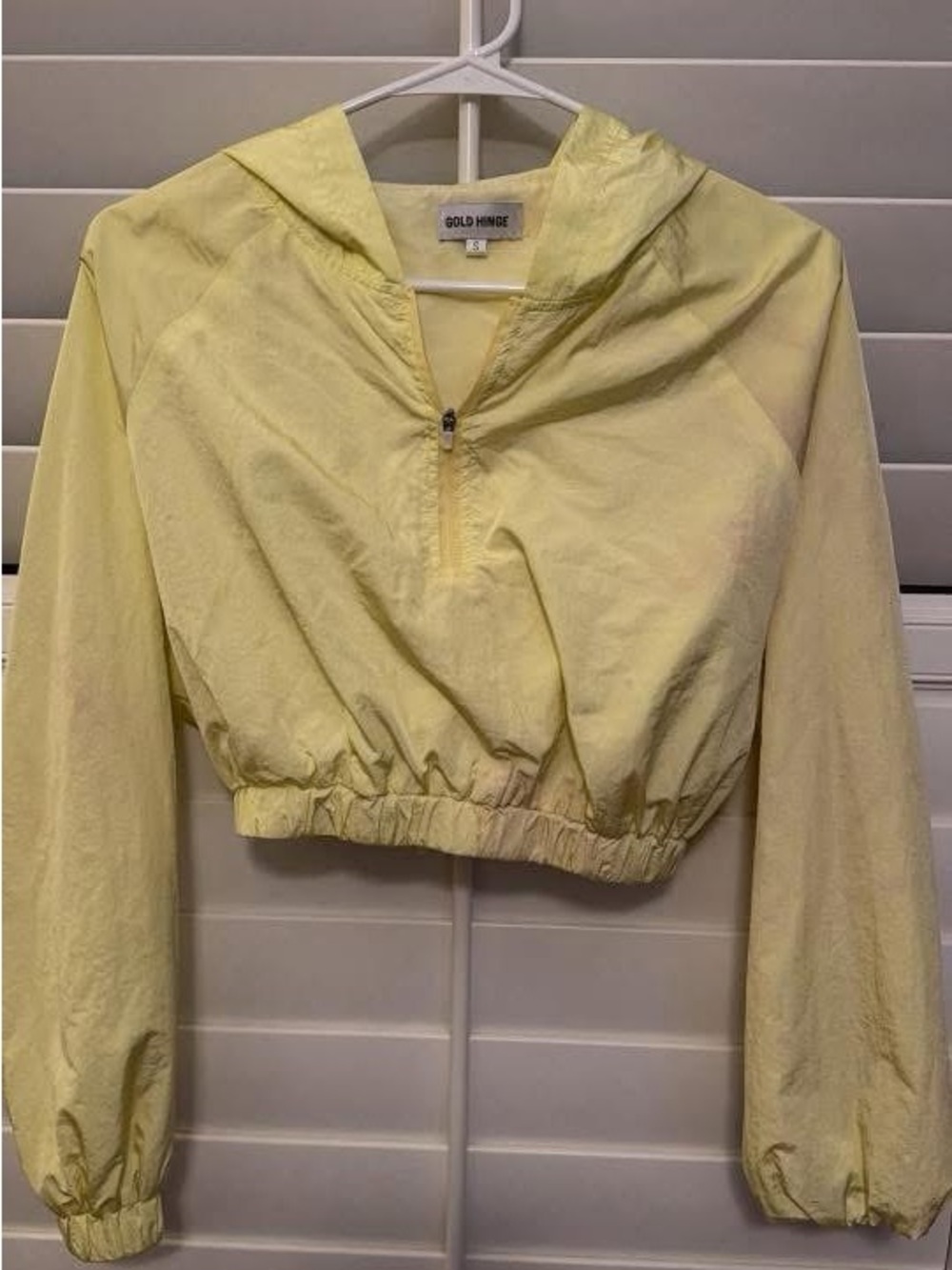 Gold Hinge Cropped Hooded Windbreaker - Lemon Yellow
